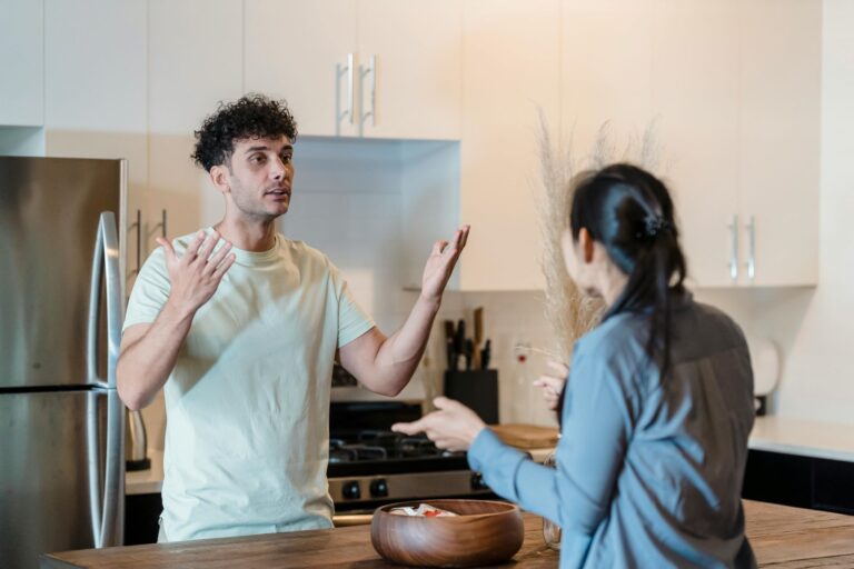 Healthy Fights In Relationships: Ultimate Way To Save A Marriage